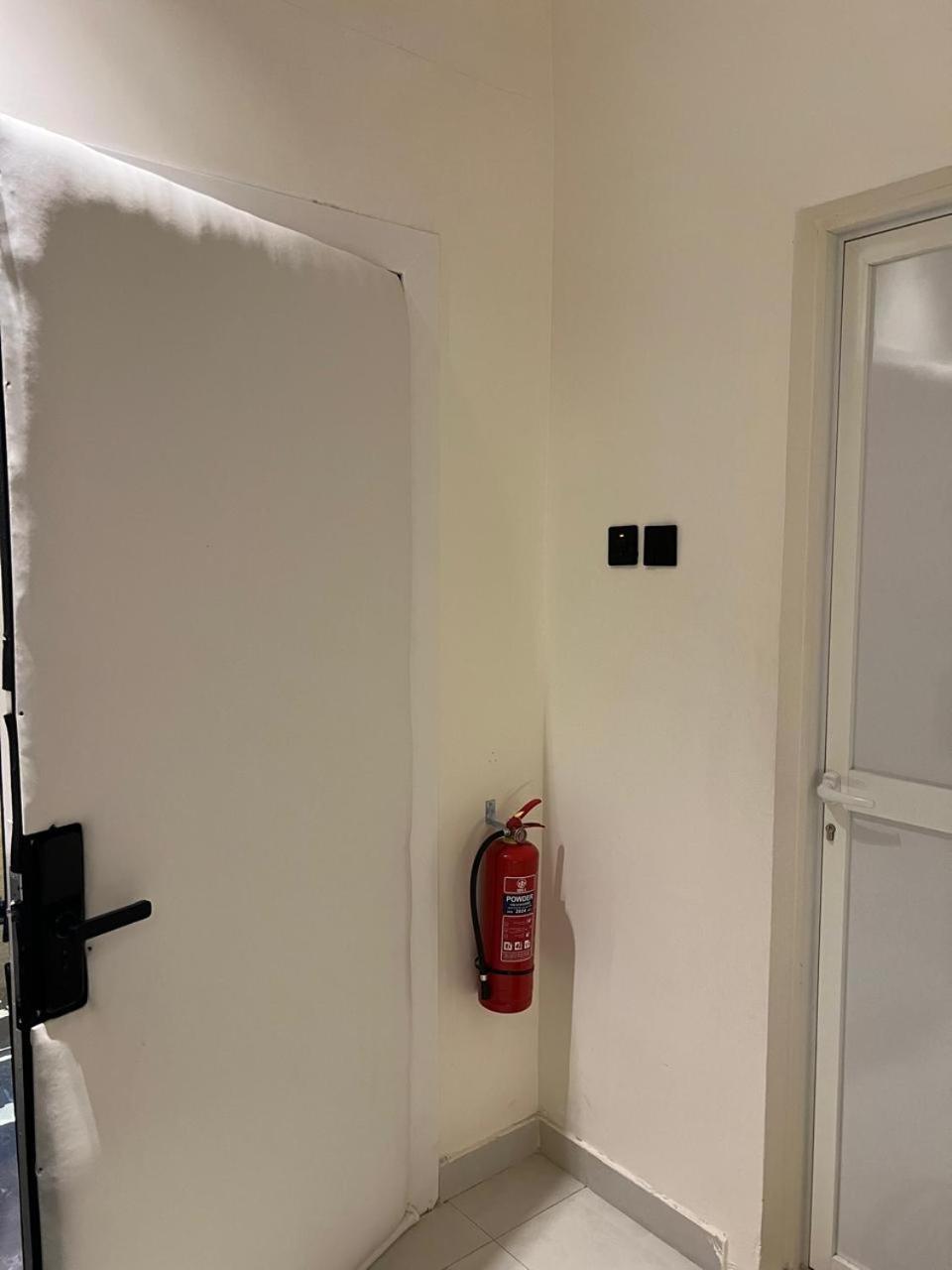 فاخرة غرفة نوم وصالة في الصحافة دخول ذكي N In Alsahafa With Self Check In Apartment *